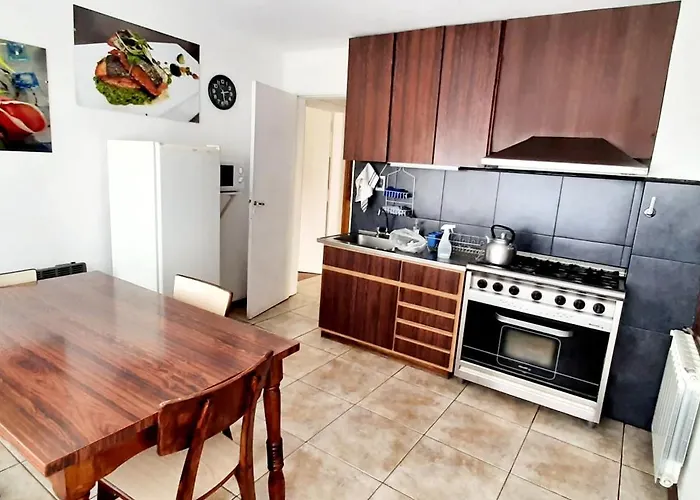 CASA PARA 4-6 PERSONAS 2 dorm A POCAS CUADRAS DEL CENTRO DE BARILOCHE